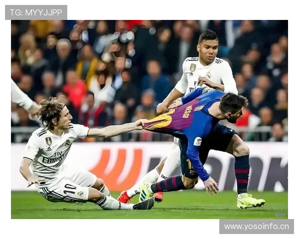 佩德里与莫德里奇:当代中场核心的创造力与比赛掌控力差距分析 佩德里与莫德里奇:当代中场核心的创造力与比赛掌控力差距分析