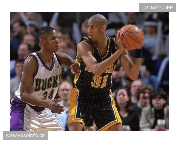 特伦特无球跑动对位后卫拉开空间较上季提升外线效率