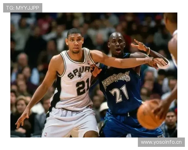 蒂姆邓肯内线背身单打效率高于同时代大前锋，助马刺稳固防守核心地位